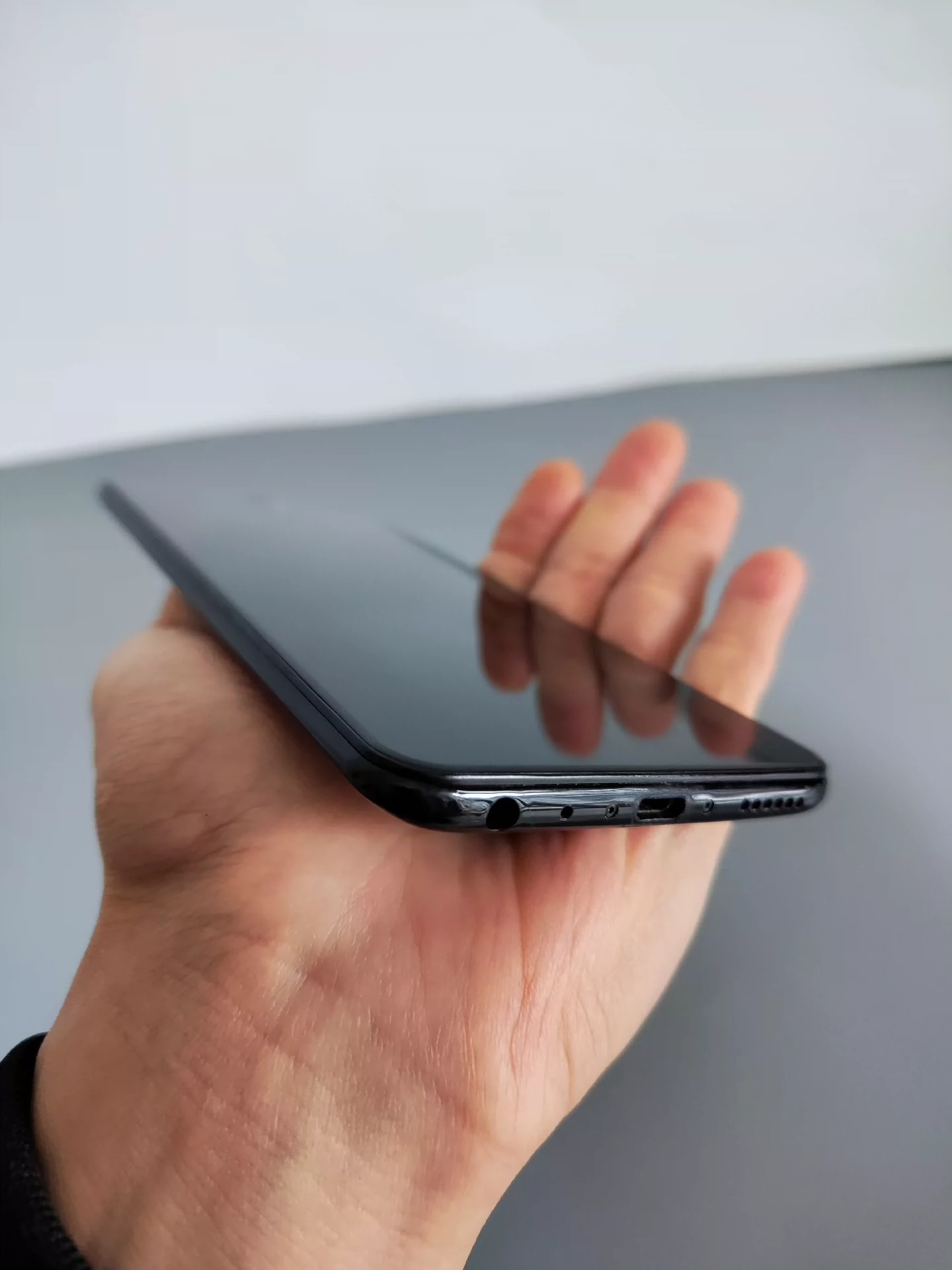 vivo Y85(全网通)手机,4+64G内存 手机功能全都正常,支持指纹面容解锁,成色如图,正常使用痕迹,屏幕基本没有划痕,工作机/备用机首选 vivo Y85(全网通)手机,4+64G内存 手机功能全都正常,支持指纹面容解锁,成色如图,正常使用痕迹,屏幕基本没有划痕,工作机/备用机首选